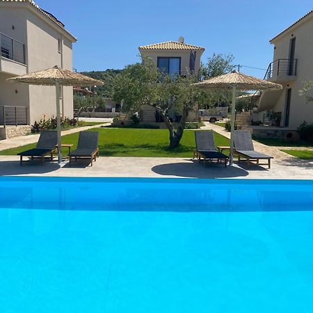 Three Charites Resort Gialova Exterior foto