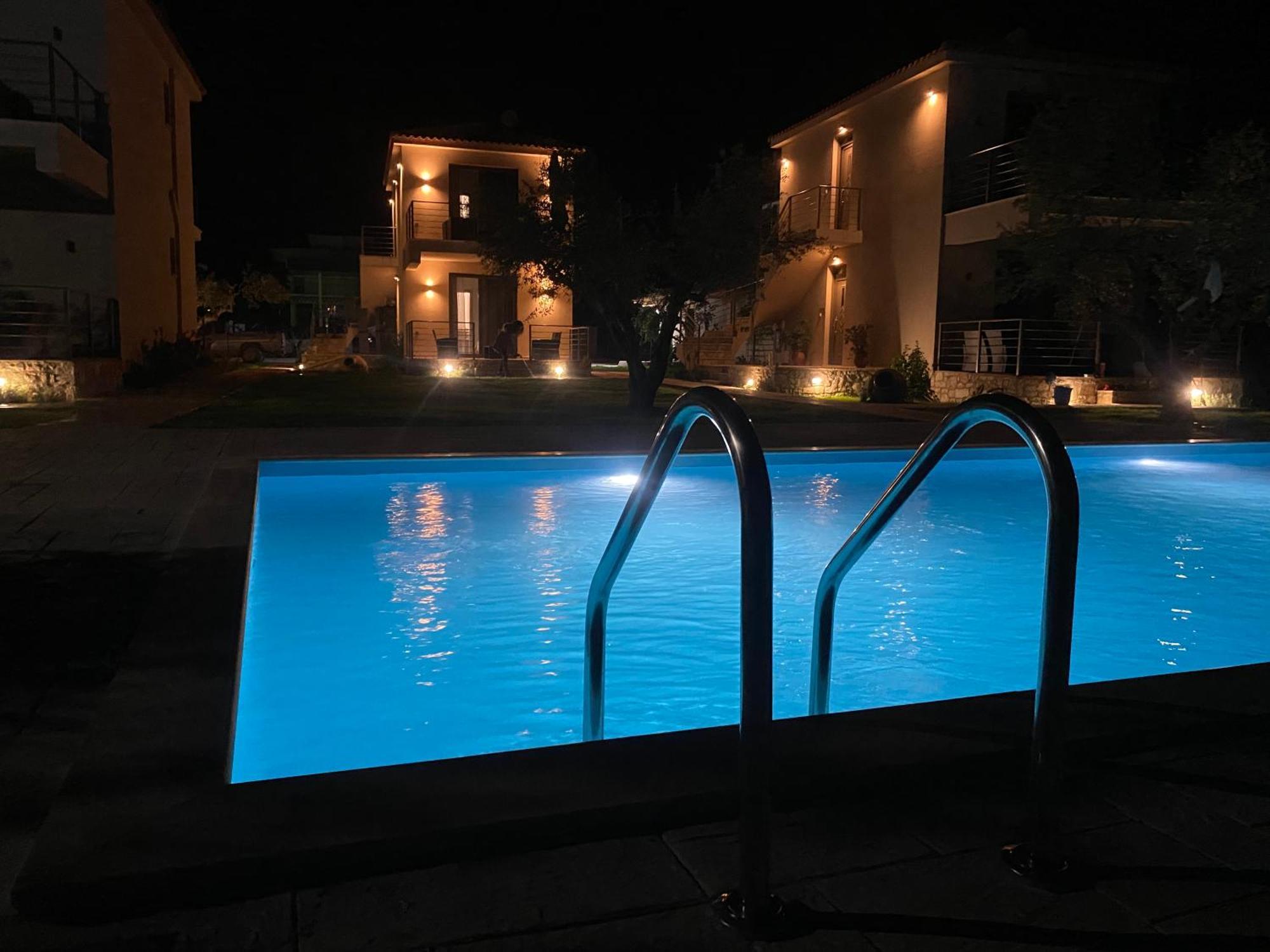Three Charites Resort Gialova Exterior foto